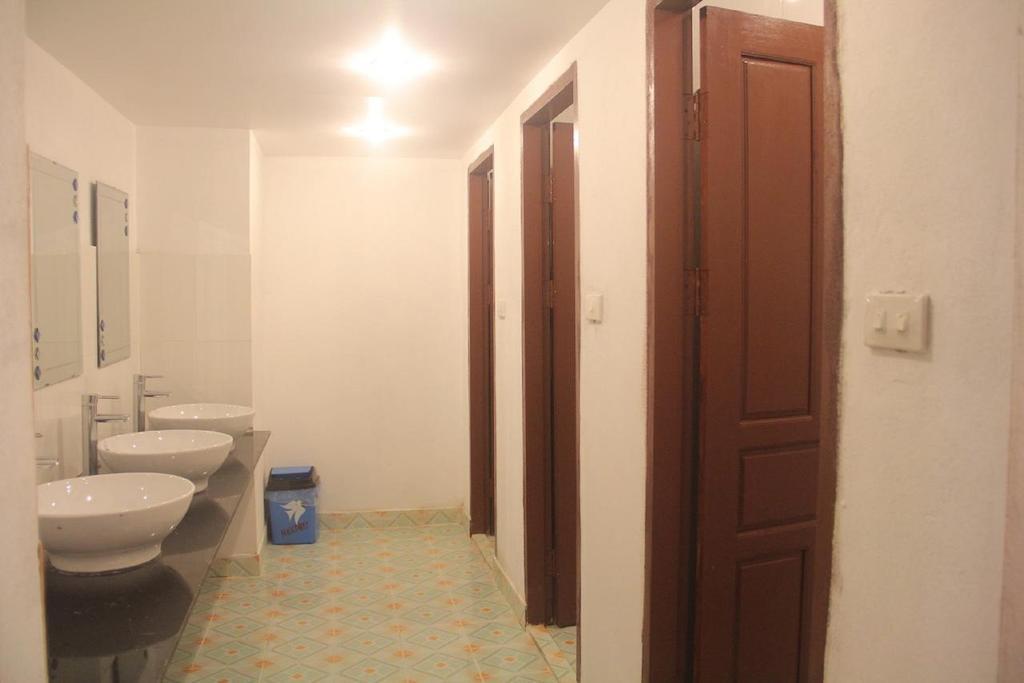 Lpq Backpackers Hostel Luang Prabang Oda fotoğraf