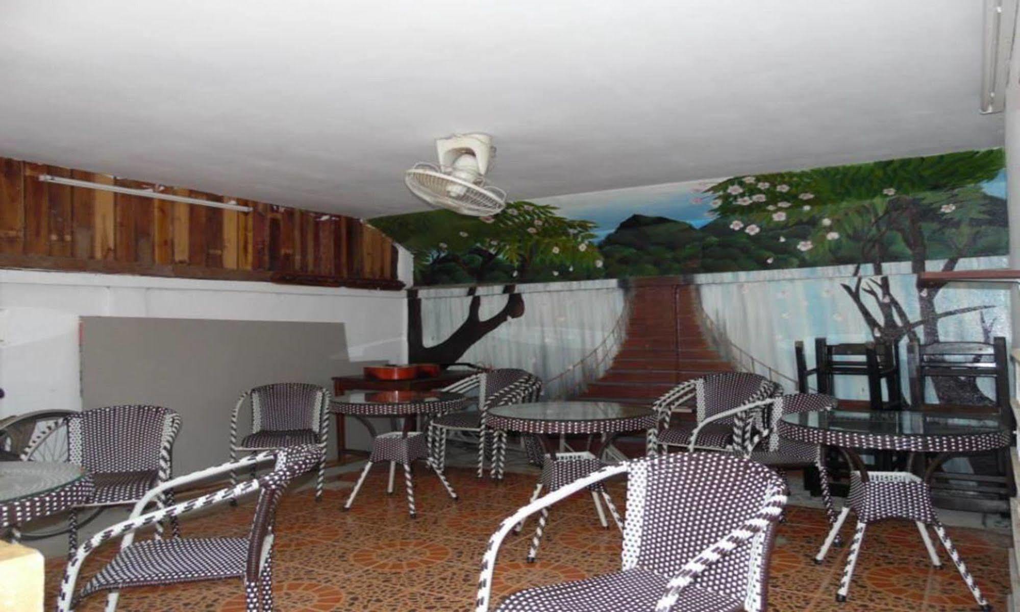 Lpq Backpackers Hostel Luang Prabang Dış mekan fotoğraf